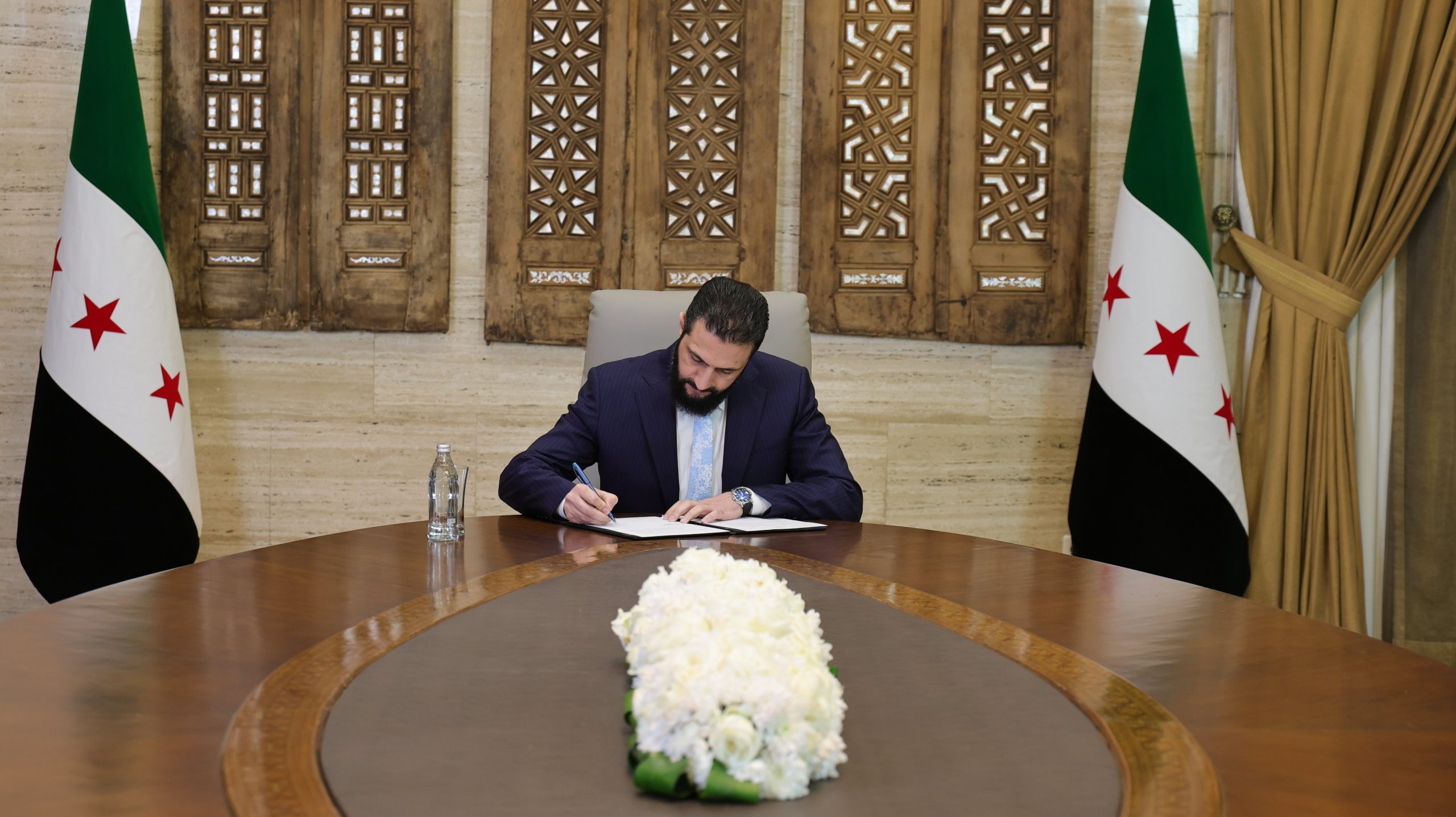 G 9TEX7WEAABRX3 scaled